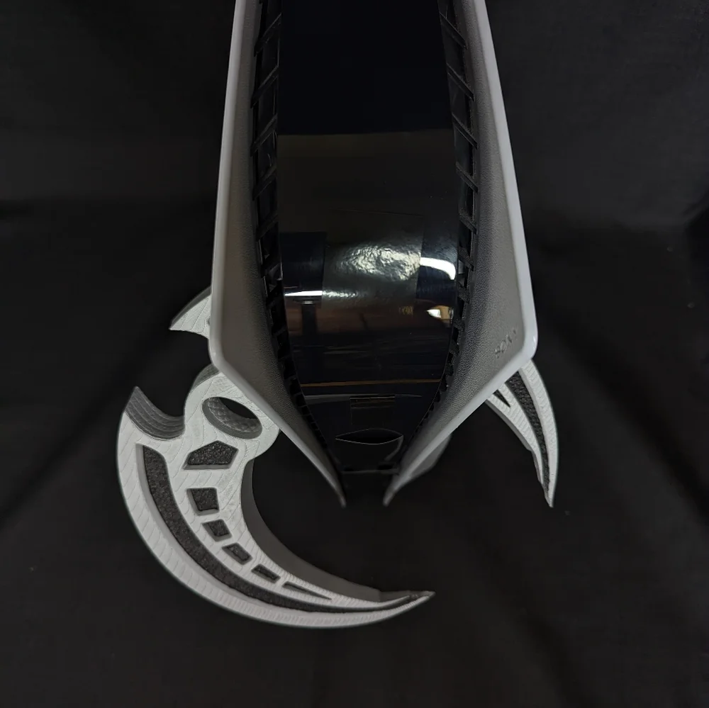 Moon Knight Cresent Dart - Picture 6 of 12